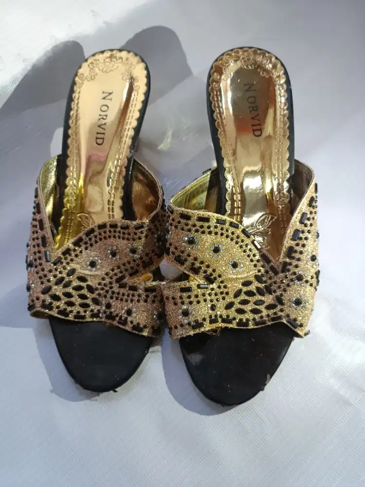Sepatu Kondangan / sepatu pengantin preloved