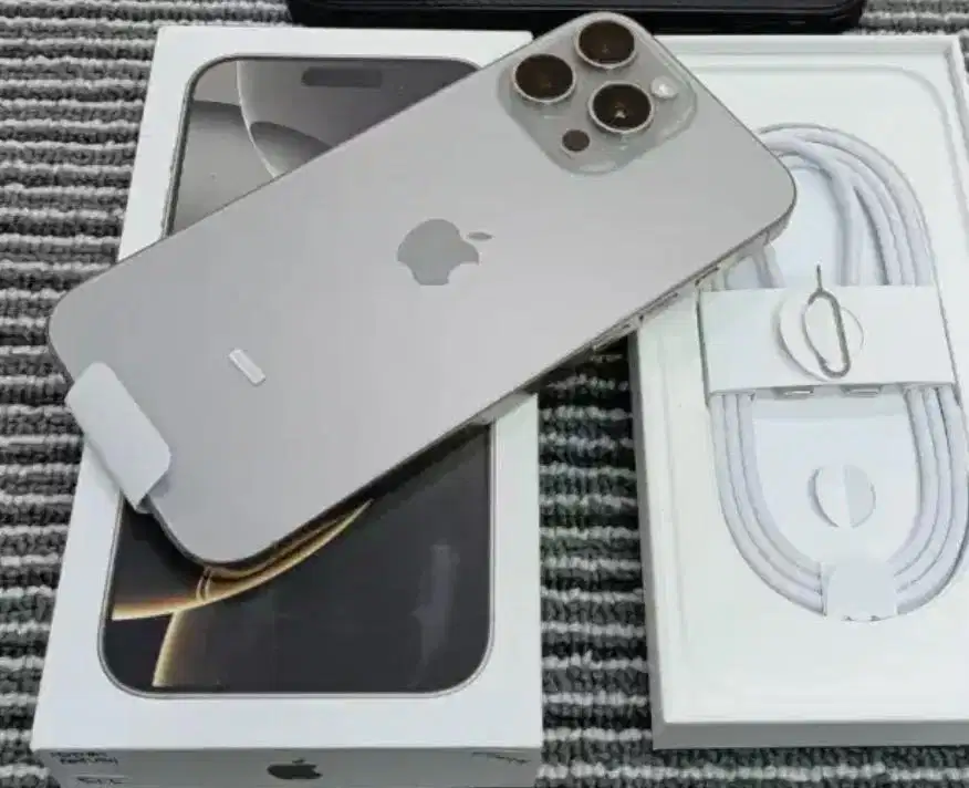 16 pro max 512 like new bh100