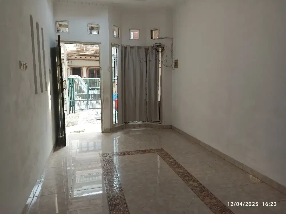 Rumah Sunter 2 Lantai