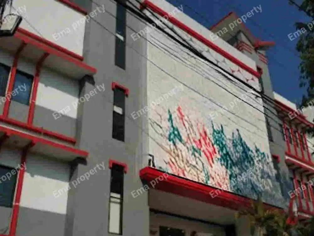 Ruko / bangunan gedung di Ngagel hadap jalan