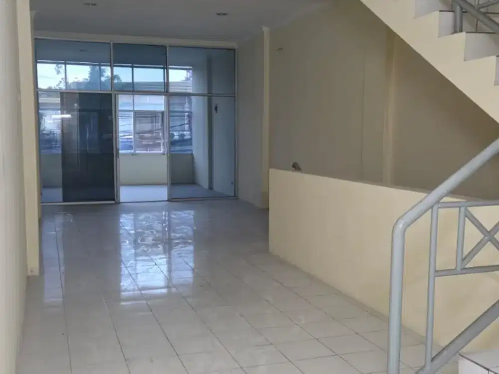 DISEWAKAN RUKO 3 LANTAI TERMURAH SE-RADIO DALAM JAKARTA SELATAN AREA STRATEGIS