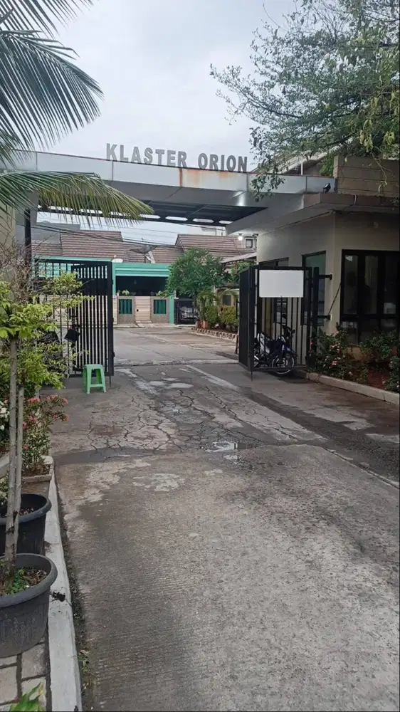 RUMAH DIJUAL PERUMAHAN BINTANG METROPOL