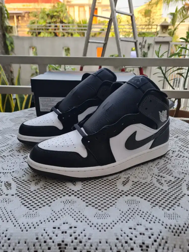 NIKE AIR JORDAN 1 MID BLACK IRON GREY ORIGINAL RESMI