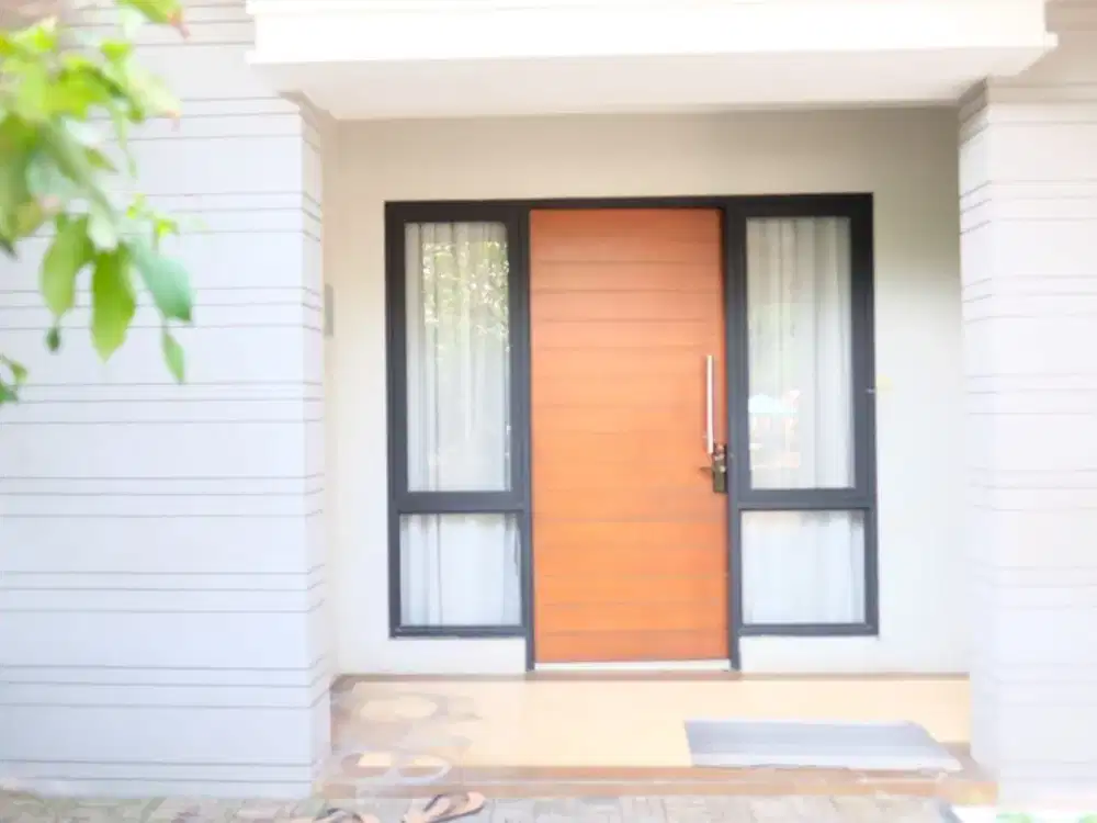 Dijual Rumah Siap Huni Dengan View Taman Berlokasi Di Kota Wisata