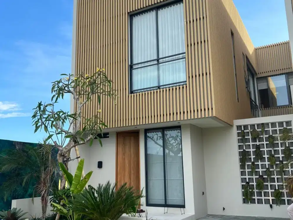 Villa dijual dalam kompleks depan hotel Intercon Jimbaran