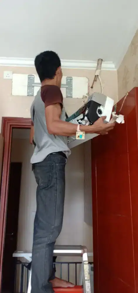 bongkar pasang AC, service AC, service kulkas, mesin cuci, pompa, dll