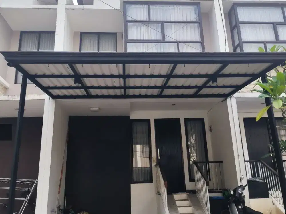Jual Rumah Furnished The Villas Serpong Buaran tangerang selatan 3 Lt