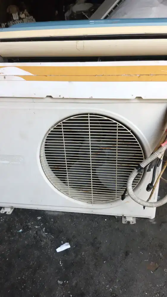 Terima jual beli AC bekas atau rongsok,besi tua,tembaga dan Kuningan