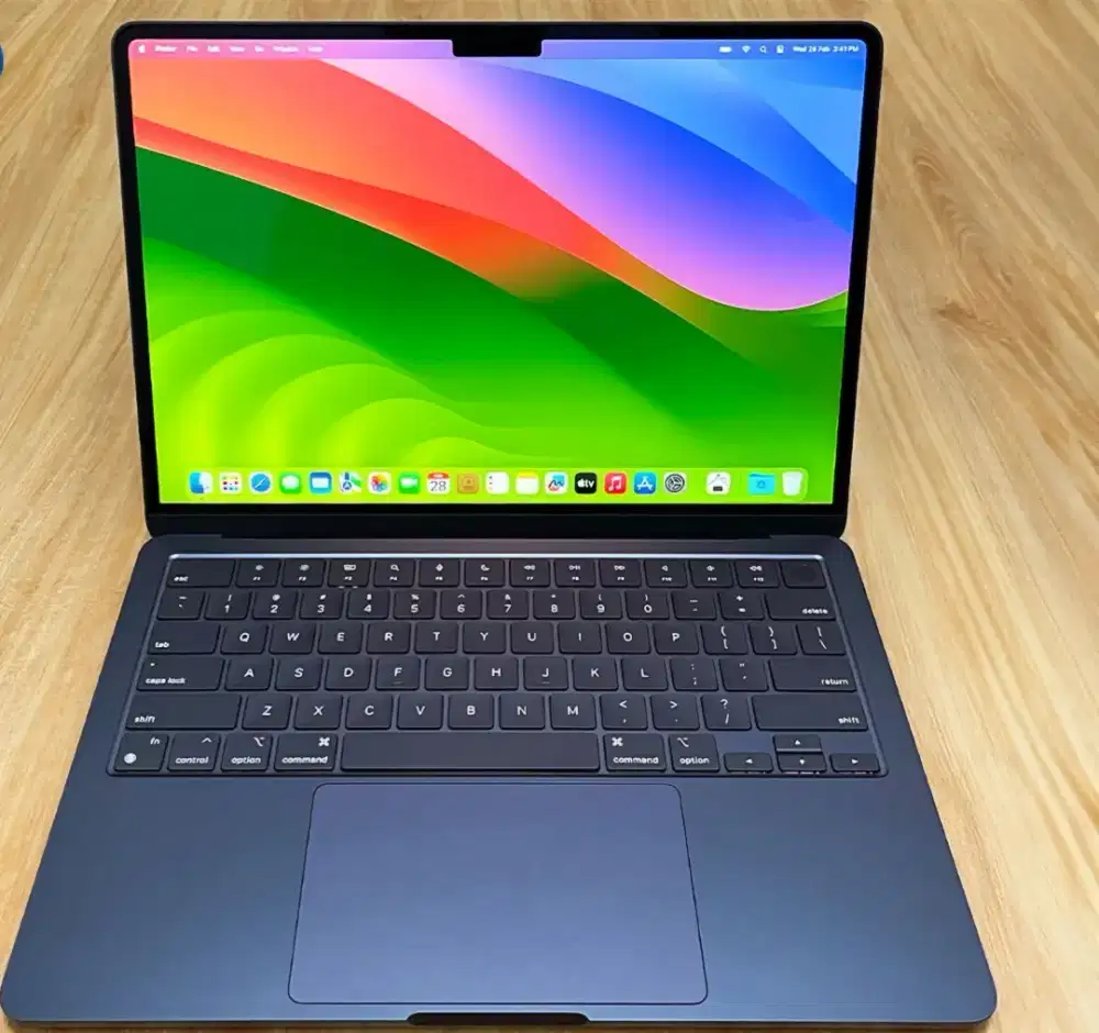 Macbook Air M3 512/16GB fulset garansi panjang ibox