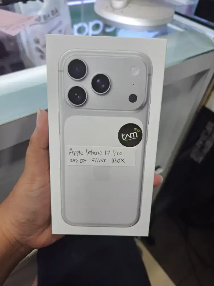 IPhone 17 Pro 256GB Silver New Segel Box Resmi IBOX