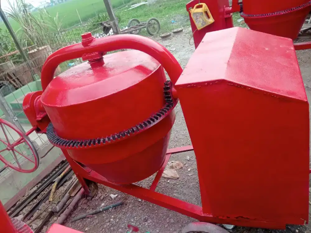 Molen cor beton siap kerja proyek