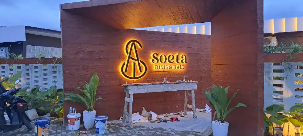 Neon box , huruf timbul medan sumatera utara