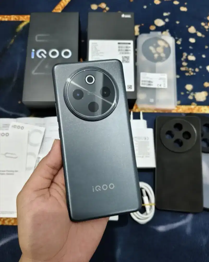 vivo iqoo z10 5G baterai 7300mah ram 8/128 fullset