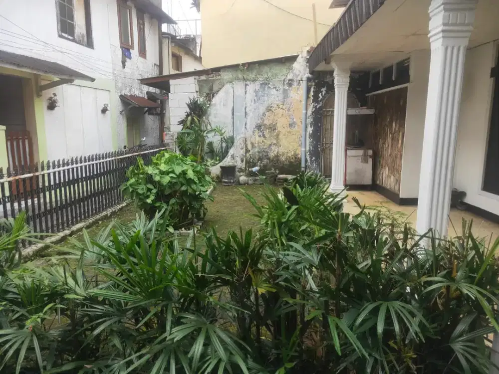 TURUN HARGA*SUPER MURAH & JARANG ADA  DIJUAL CEPAT RUMAH LUAS HARGA HITUNG TANAH DI DAERAH SUKALUYU DEKAT GEDUNG SATE HANYA 100METER DARI JALAN MOBIL