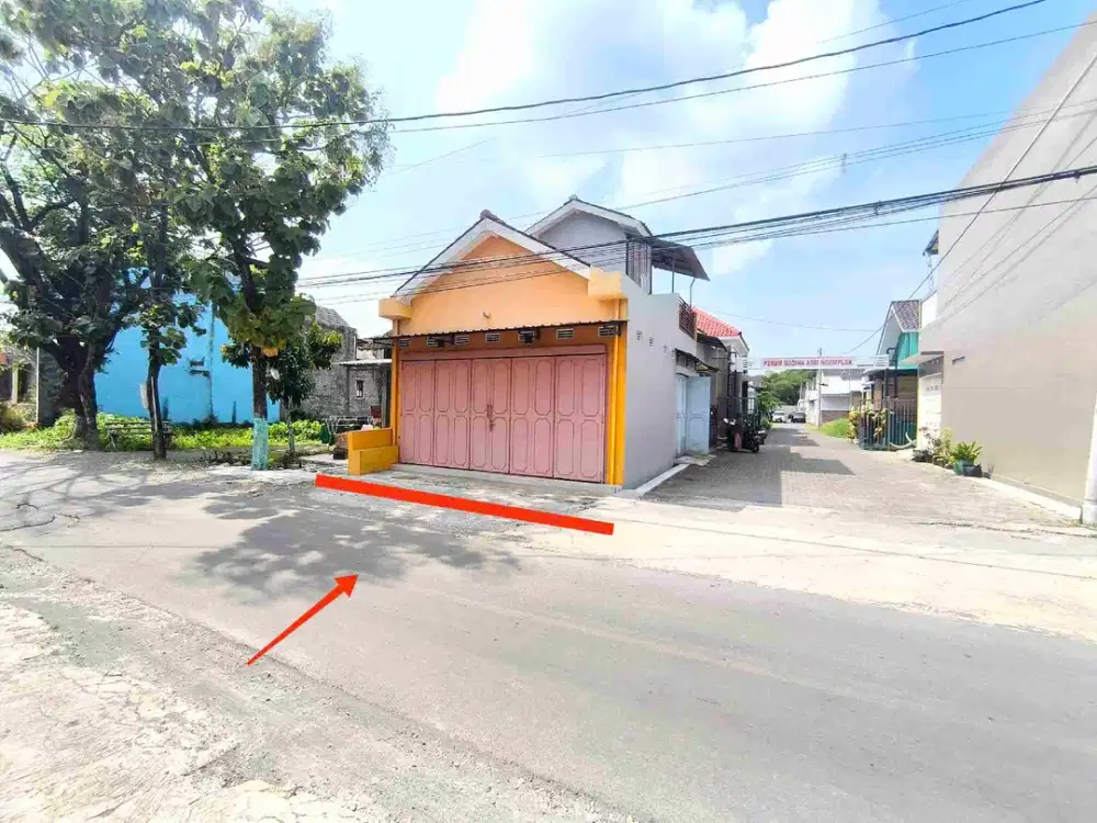 Ruang Usaha Jalan Utama Ngemplak Kartasura