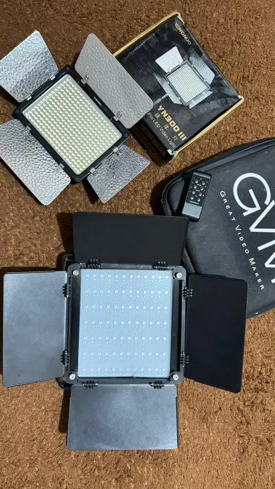 Dijual lampu makeup GVM dan YONGNUO