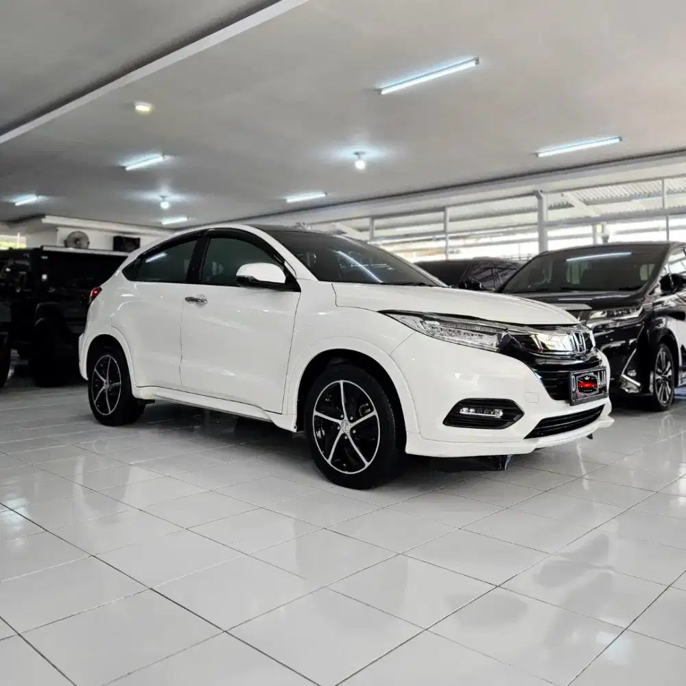 [2021] HRV Prestige Sunroof 1.8 matic 2021 asli LowKM New SE RS 2022