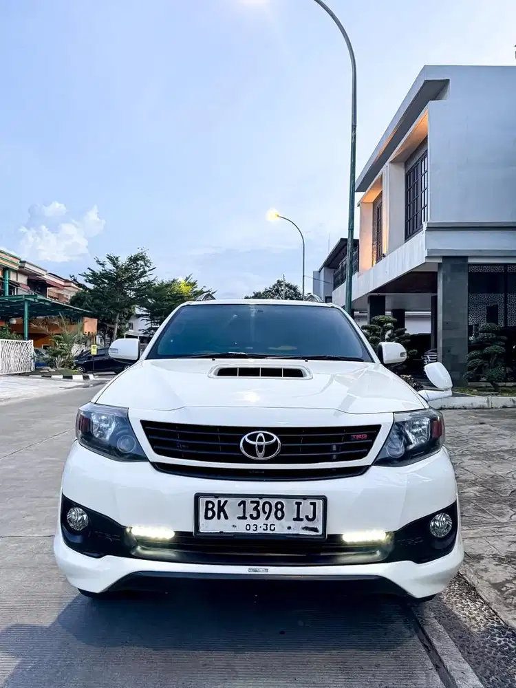 Toyota Fortuner 2.5 G Vnt Trd Diesel M/T 2015