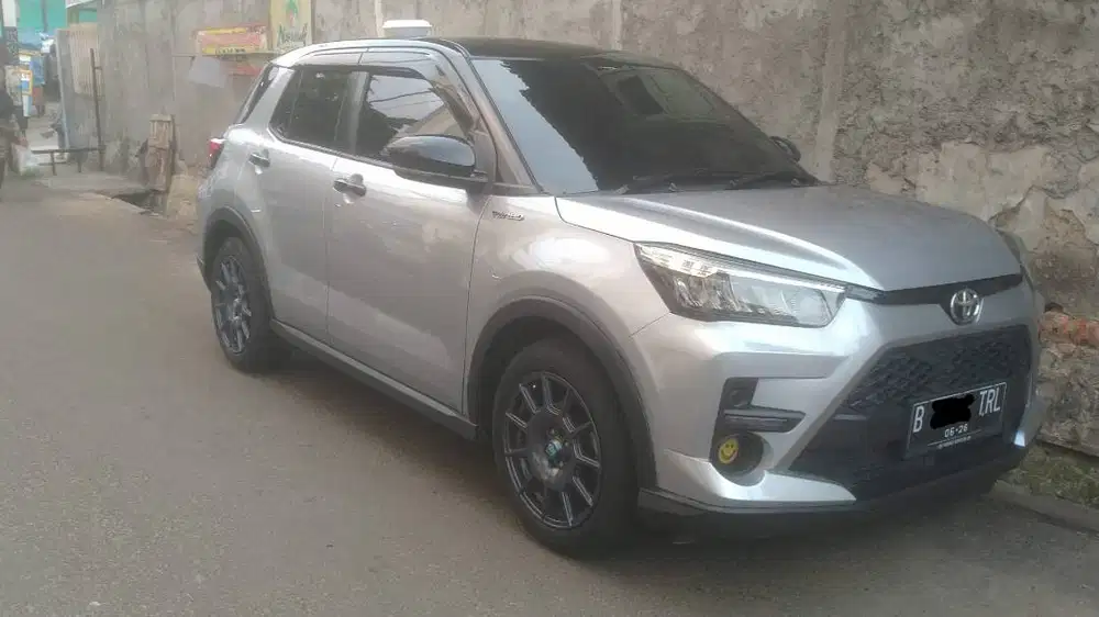 Dijual Toyota Raize 1.0 G two tone manual 2021