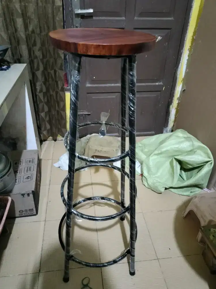 Kursi Bar uk. tinggi 100cm