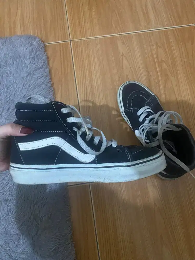 Sepatu Vans Sk8-Hi size 40