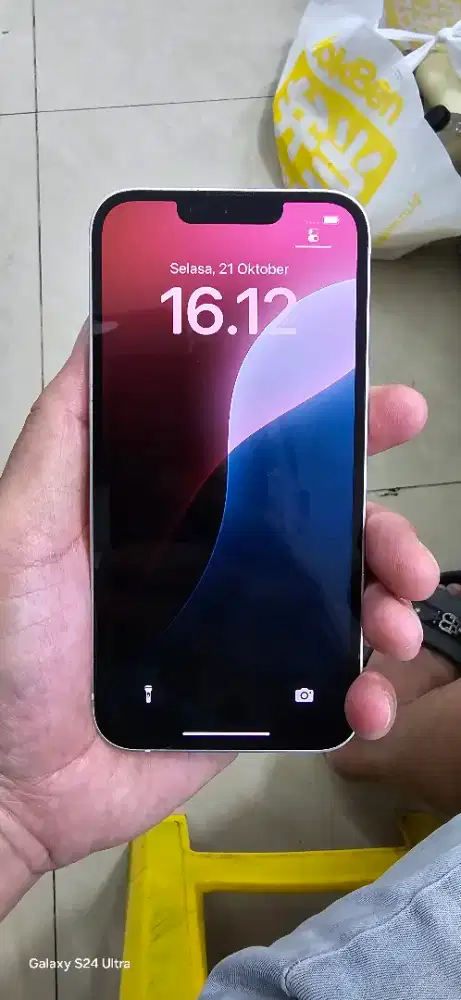 Iphone 13 128 second ibox garansi mulus white