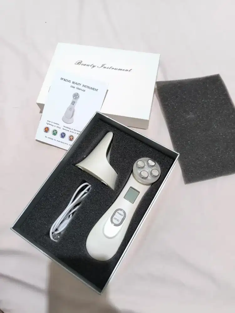 SETRIKA WAJAH RF & EMS Beauty Instrument