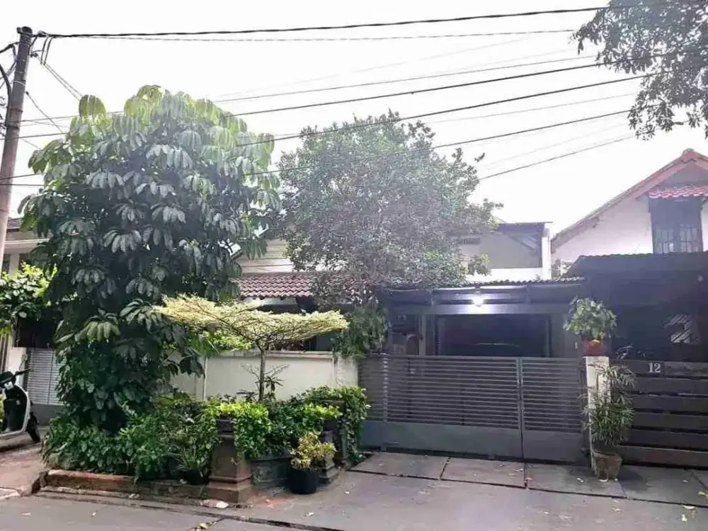 Dijual rumah nyaman luas 2 lantai di sektor 2 Bintaro Jaya