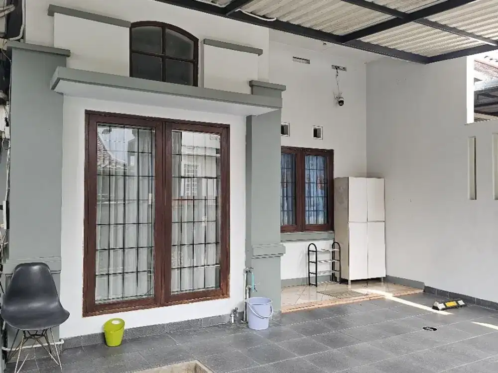 JUAL MURAH RUMAH RAPI DI CLUSTER TAMAN SARI HARAPAN INDAH BEKASI