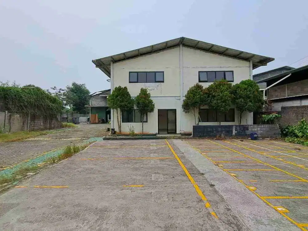 Gudang murah di raya setu bekasi bisa akses container skt exit tol mm2000