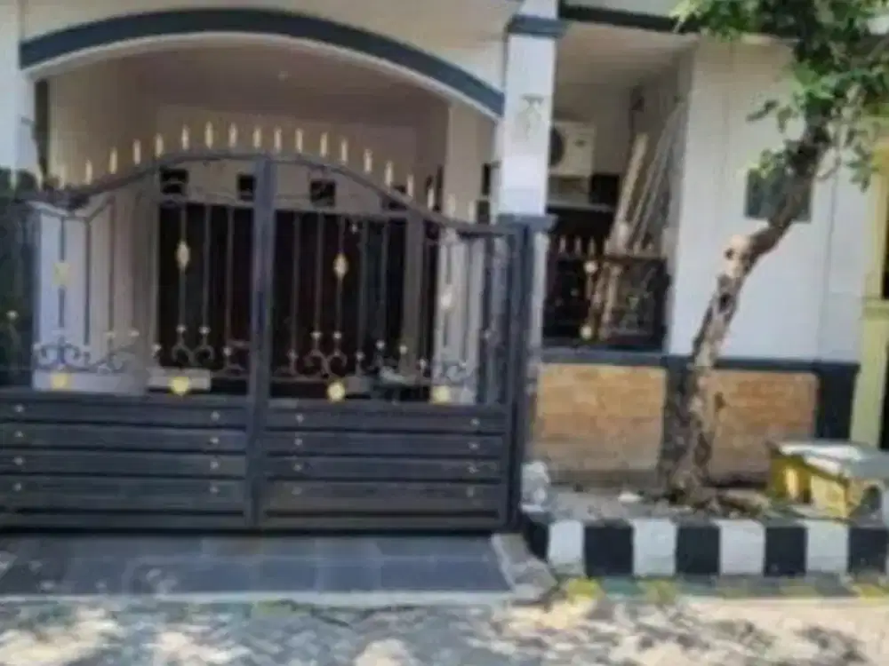 RUMAH SIAP HUNI DI BABATAN PILANG WIYUNG DEKAT KAMPUS UNNESA SURABAYA BARAT