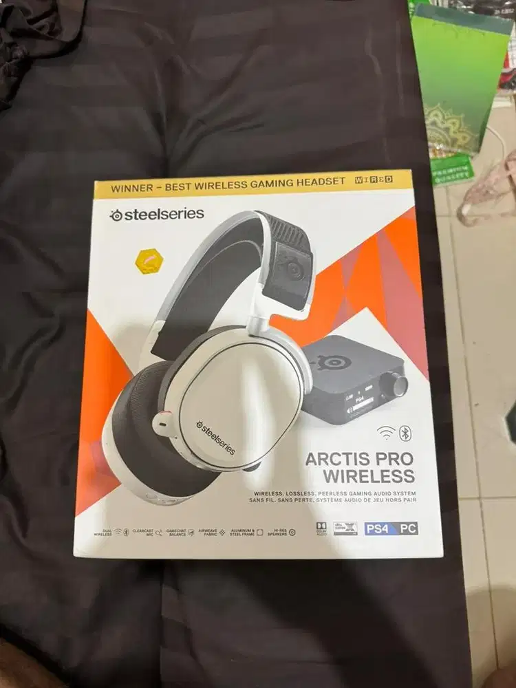 Steelseries Arctis Pro Wireless with DAAC