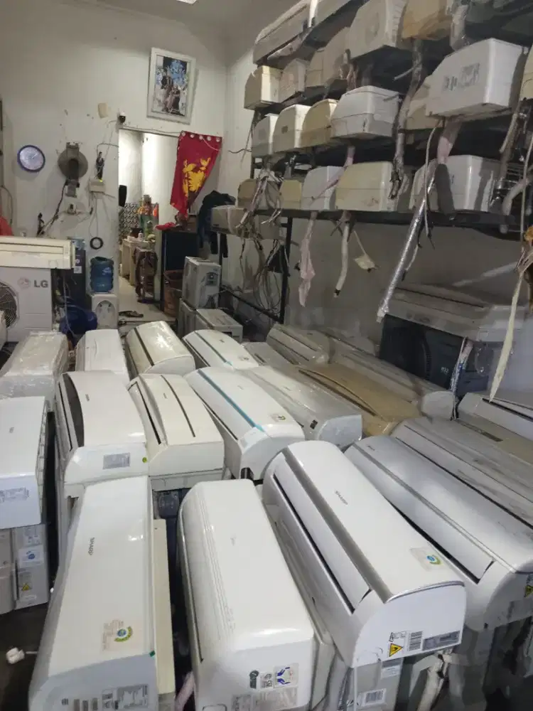 AC second kondisi bagus dingin like new