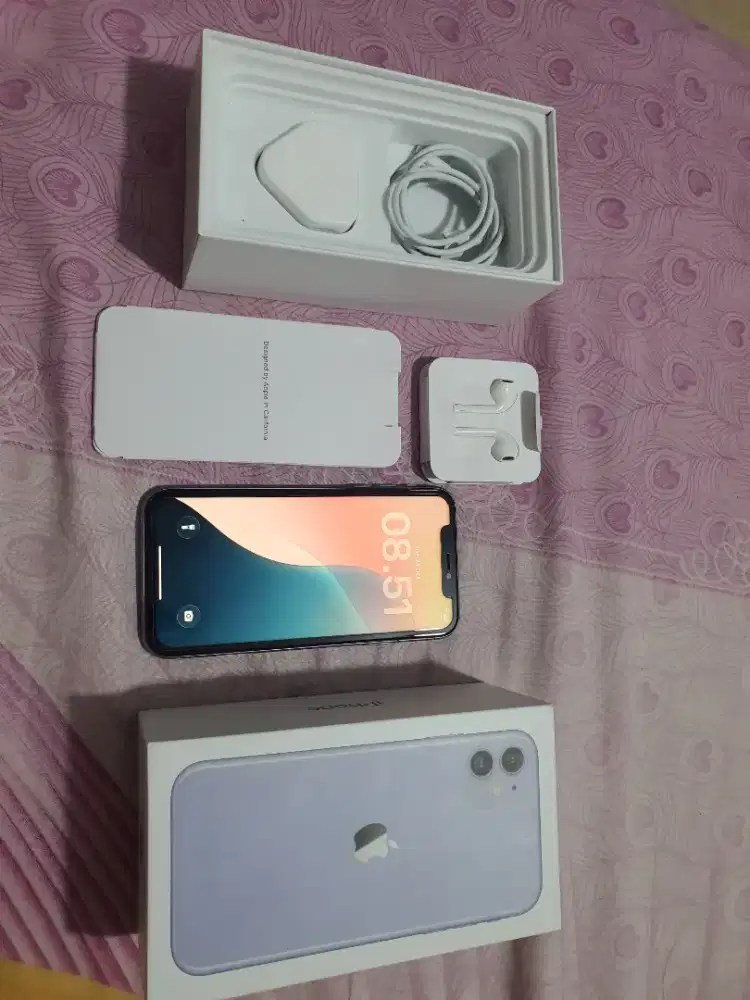 Iphone 11 64gb purple lengkap mulus bh 100% siap pakai