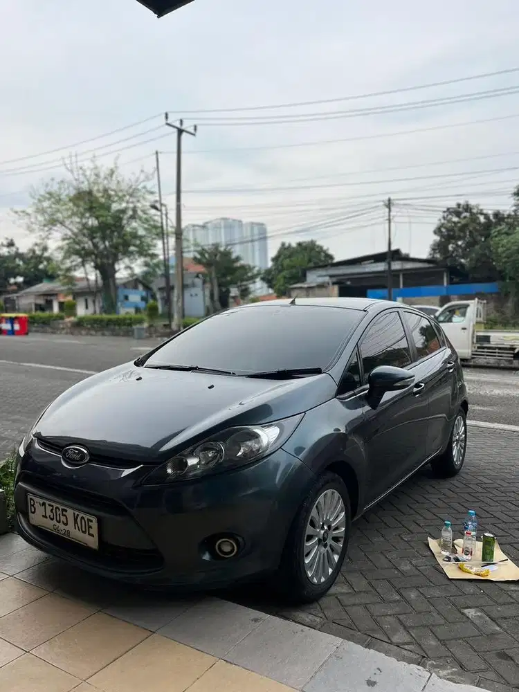 BU TERMURAH Take Over Kredit Ford Fiesta 2012 Full Modif Oper