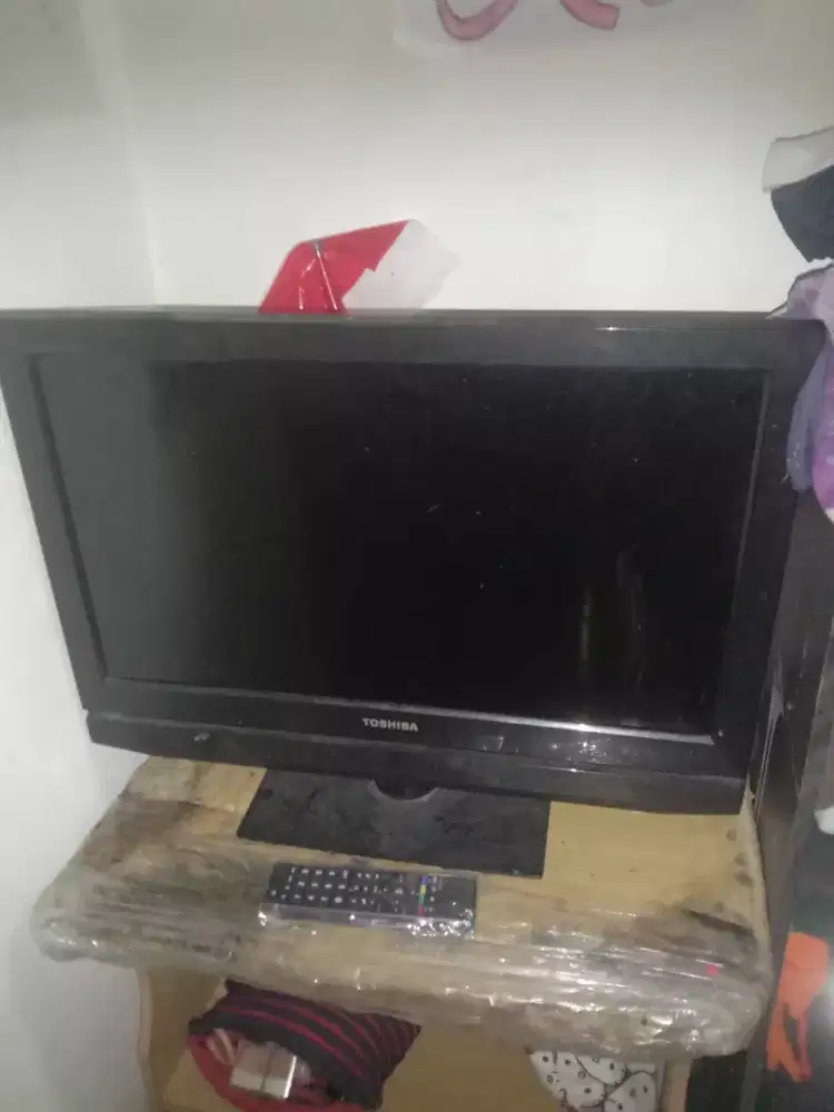Toshiba 24 inch nyala bagus gambar