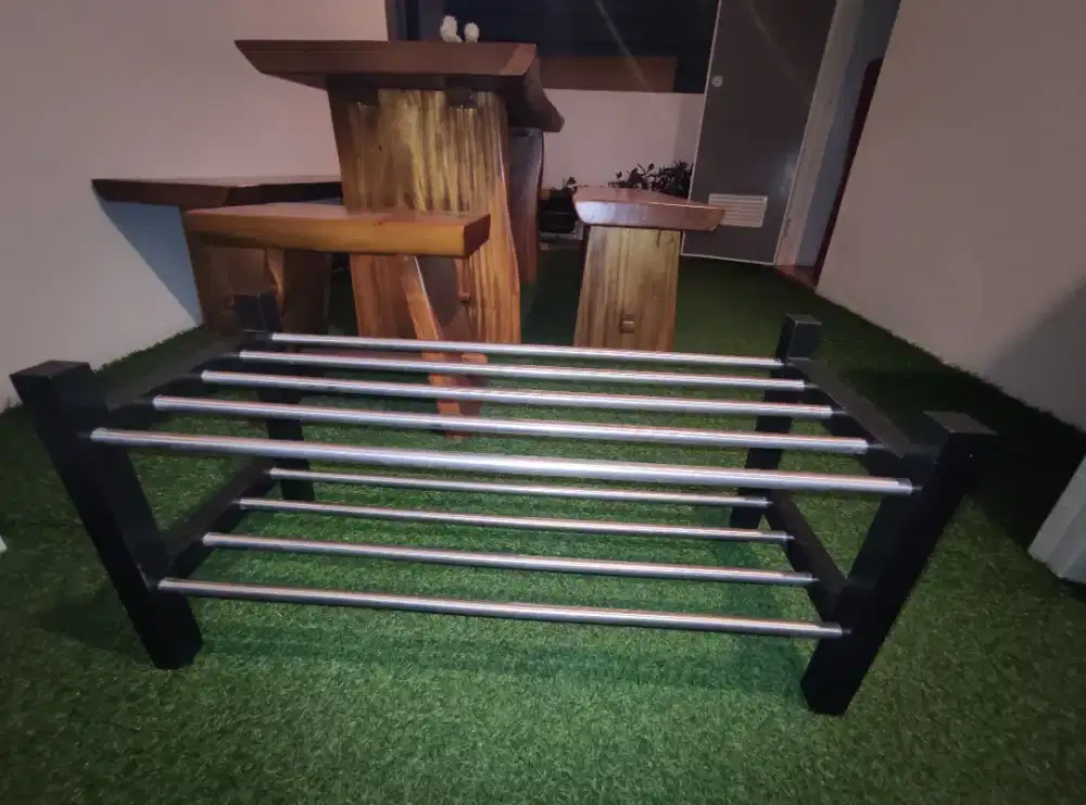 Preloved Rak sepatu ikea tjusig (informa,ace hardware, azko,krisbow)