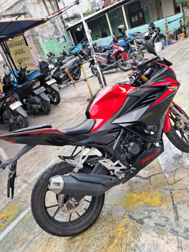 Honda cbr 150R 2023