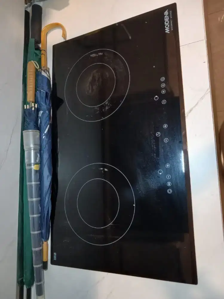 Kompor tanam listrik Modena