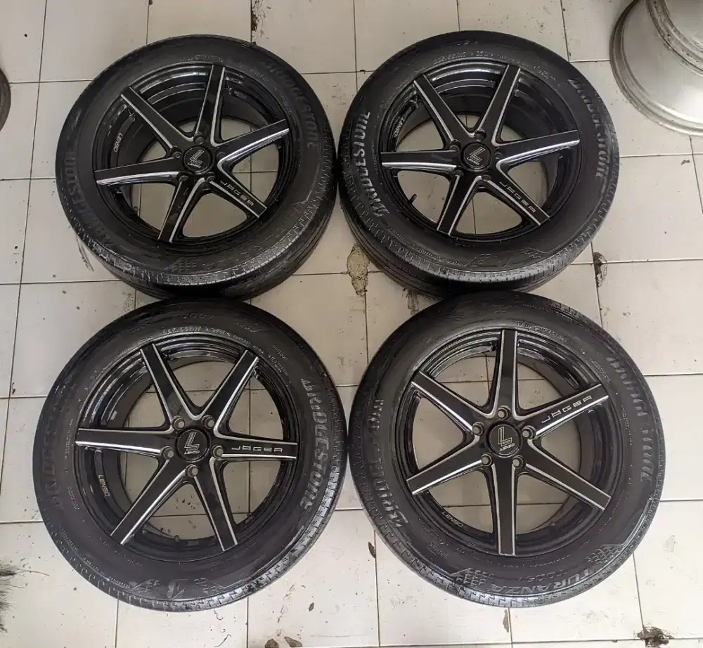 R17 Lenso Jager L7,5 Et35 5x114 Thailand+Ban Turanza 85%