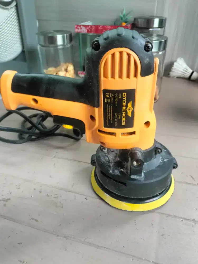 Mesin poles, masih bagus. Nego tipis