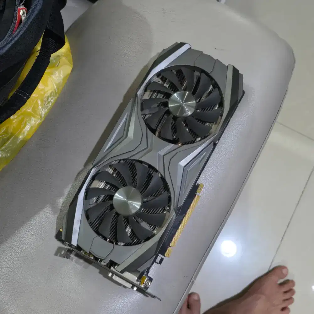 Hardisk khusus data centre sehat 12TB