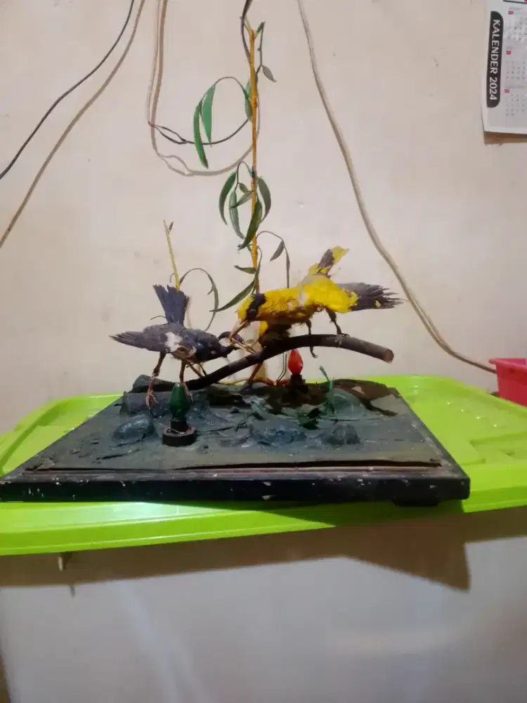 pajangan burung antik