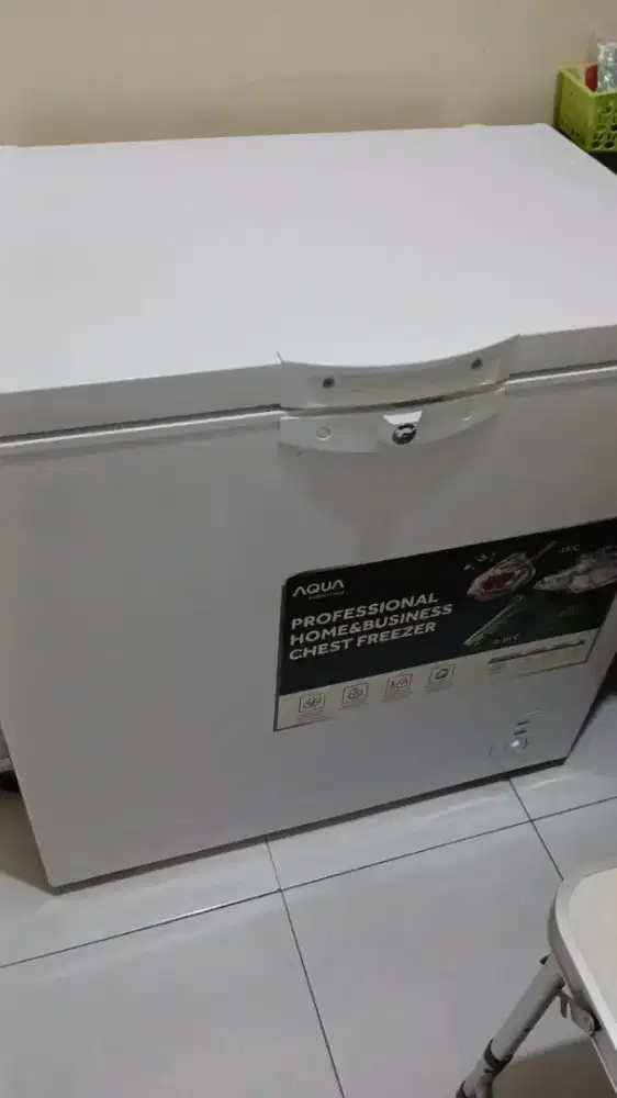 DIJUAL CHEST FREEZER AQUA AQF 150Gc 150Liter BERGARANSI