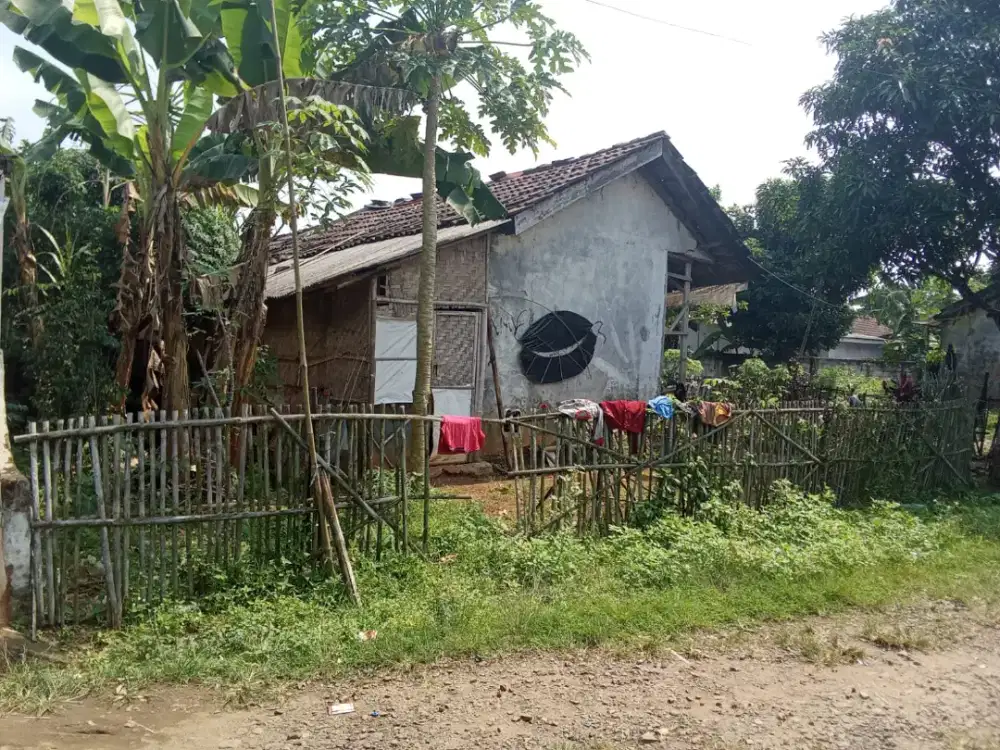 Rumah murah , Posisi hook, dijual di bawah harga pasaran daru permai