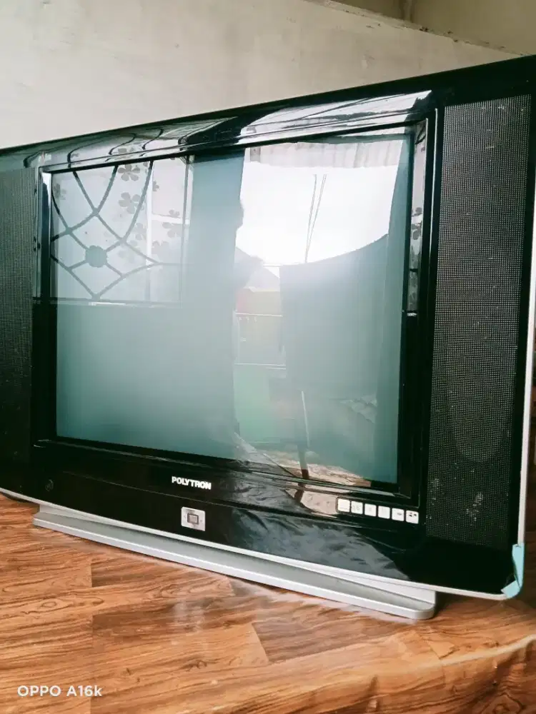 Di jual televisi tabung