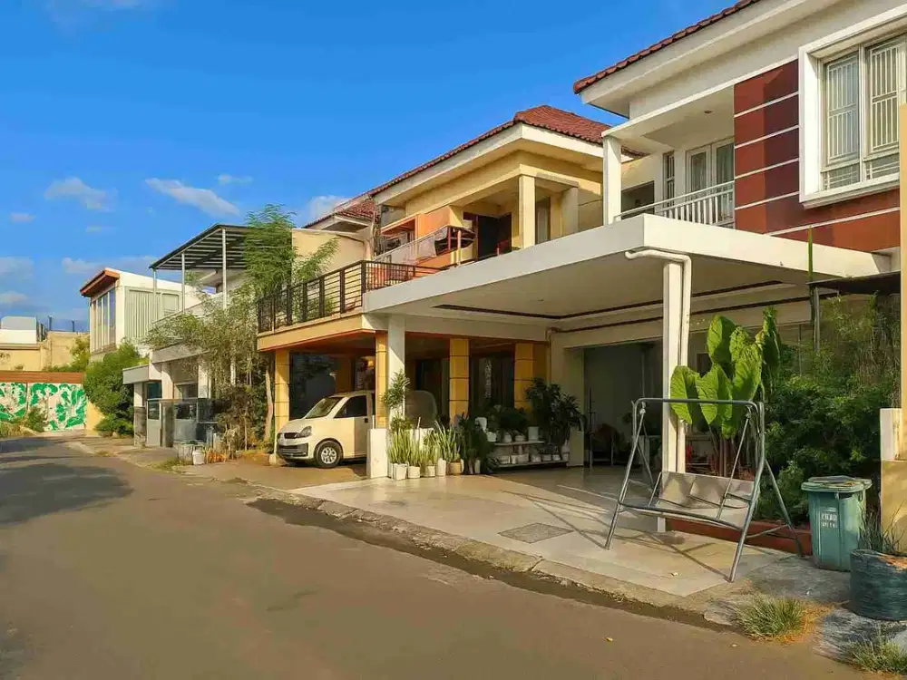 Rumah Metropolitan Residence Jl. Landak Baru Samping Hotel Sheraton