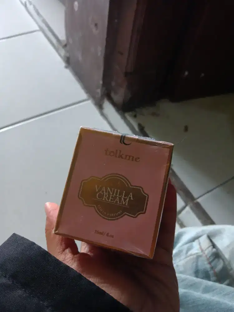Parfum semprot talkme VANILLA CREAM EAU DE PARFUME 35ML 70RIBU,12 JAM