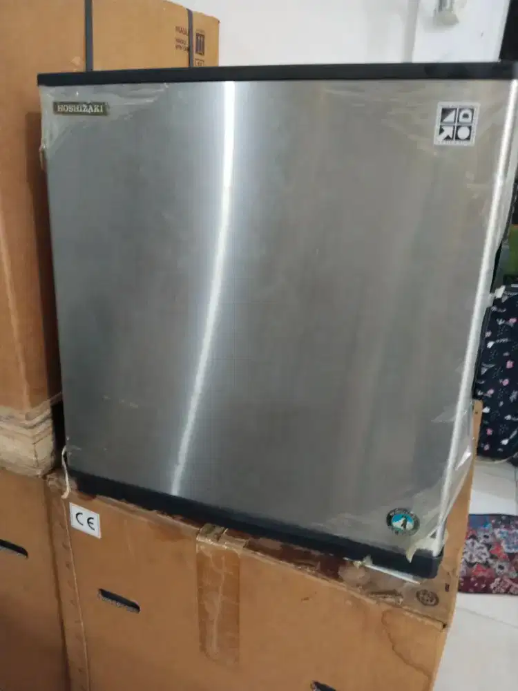 Dijual mesin ice maker batu es Kristal