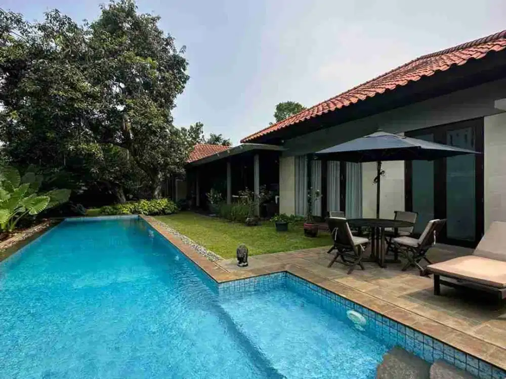 Kemang Designed By Yori Antar Bangunan 1 Lantai Halaman Luas